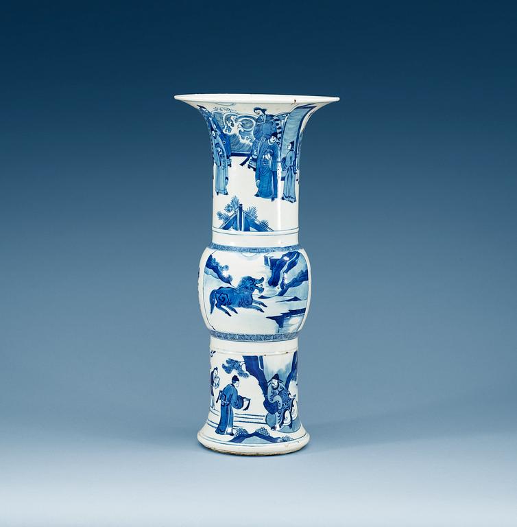 A blue and white 'Yen yen' vase, Qing dynasty.