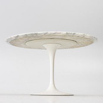 Eero Saarinen, Tulip coffee table, second half of the 20th century.