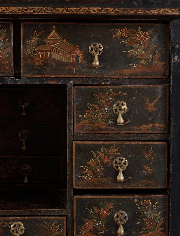 KABINETTSKÅP. Senbarock, 1700-tal.