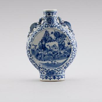 PILGRIMSKRUS, porslin, Kina, 1800-tal.