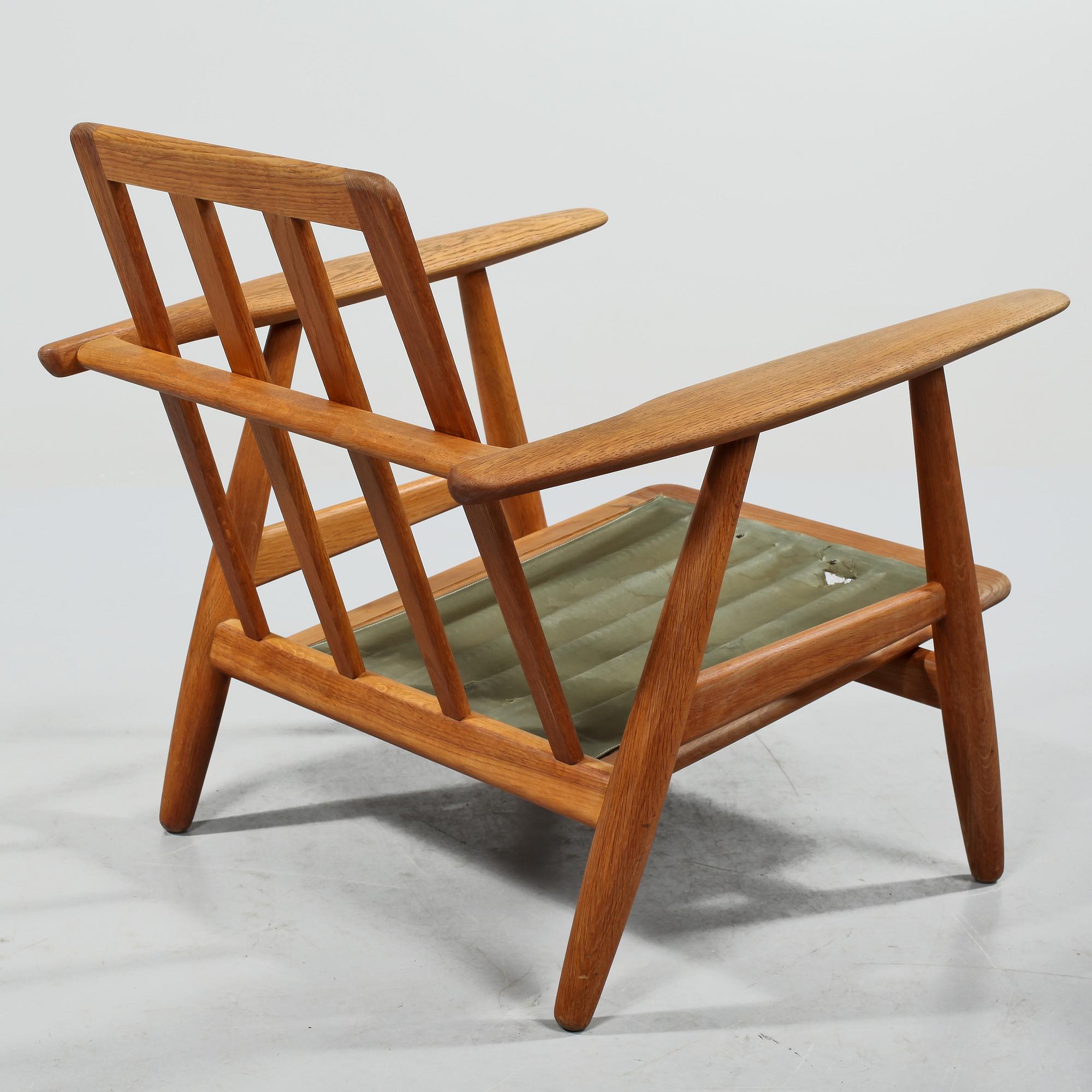 FÅTÖLJ, "GE 240/Cigarren", Hans J Wegner, 1900-talets tredje kvartal.
