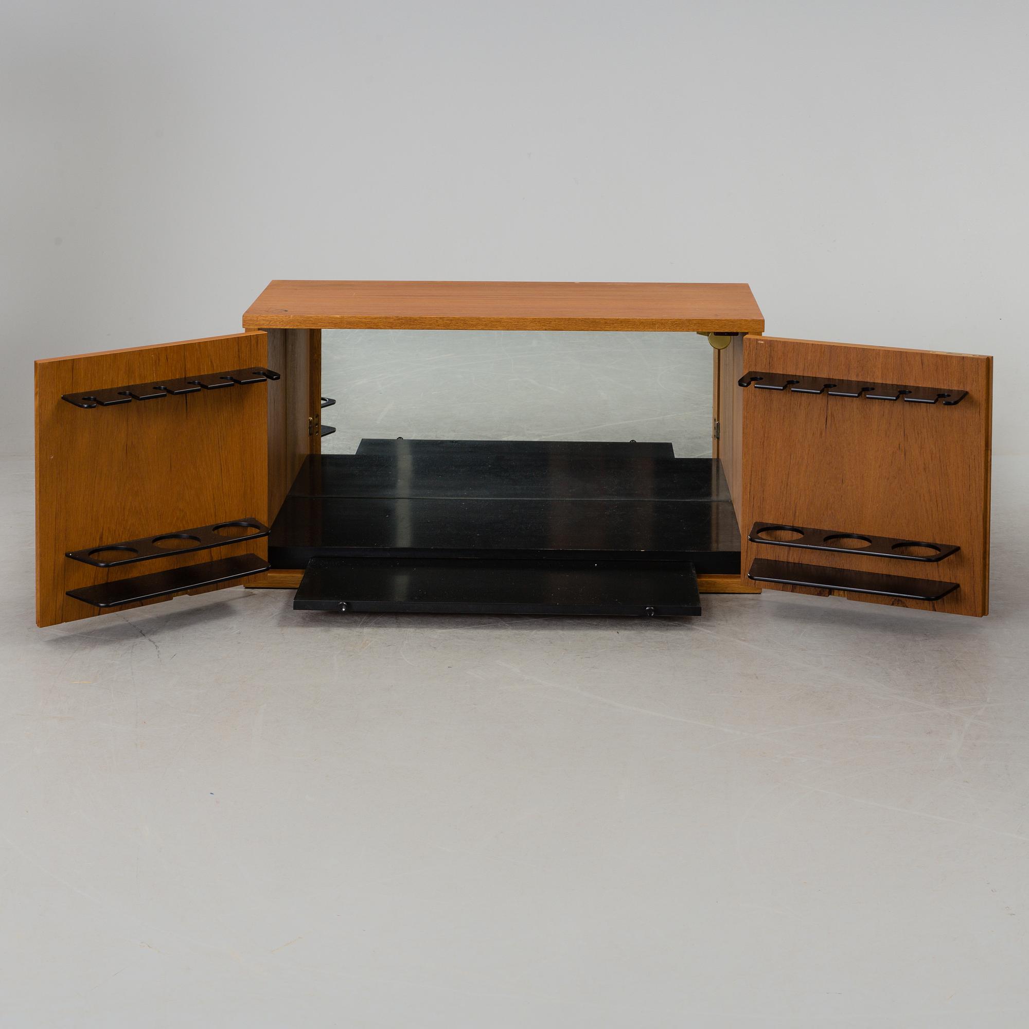 A mid 20th century "Prydno" shelving system by Bröderna Gustafsson Möbelfabrik, Virserum.
