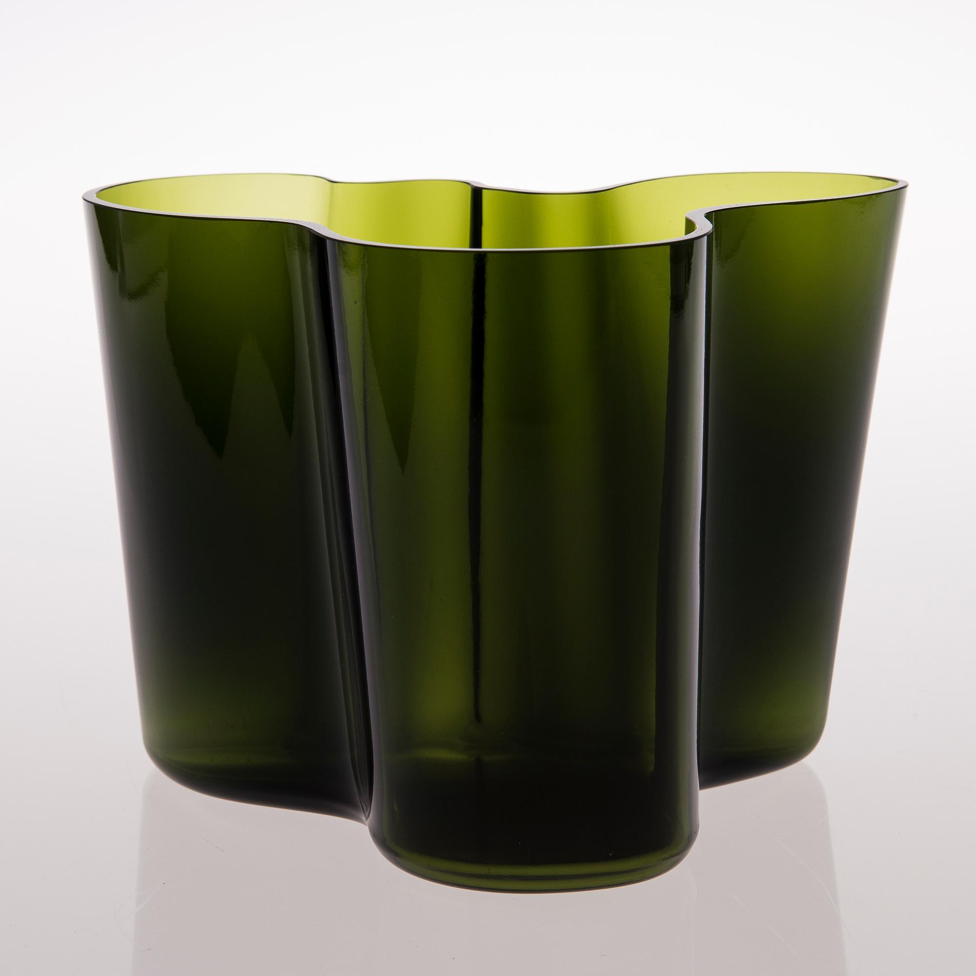 ALVAR AALTO, vas, signerad Alvar Aalto 3030.