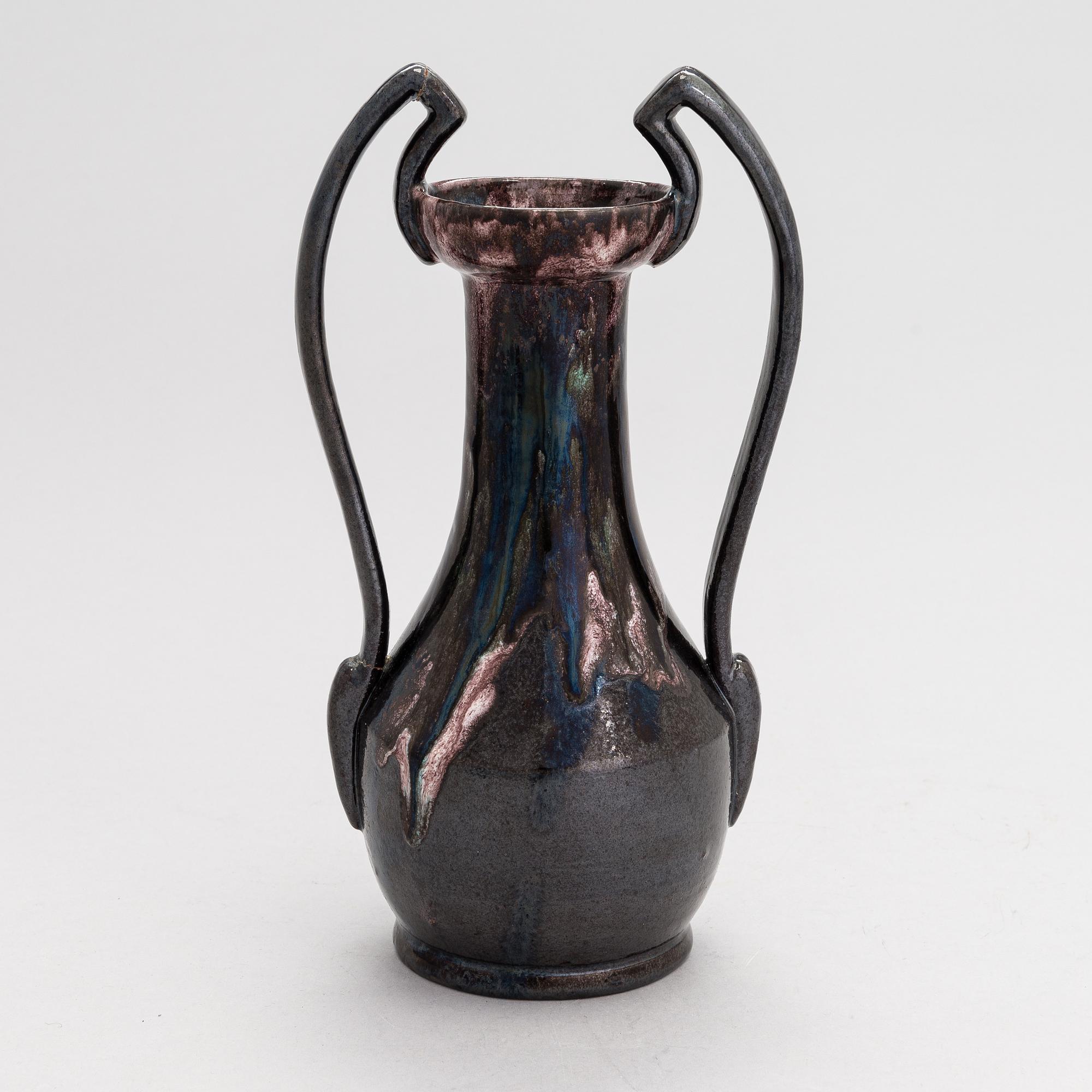 Alfred William Finch, A vase by Iris Finland 1901.