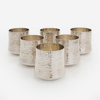 Tapio Wirkkala, bägare, 6 st sterlingsilver, Kultakeskus, Tavastehus 1973 och 1974.
