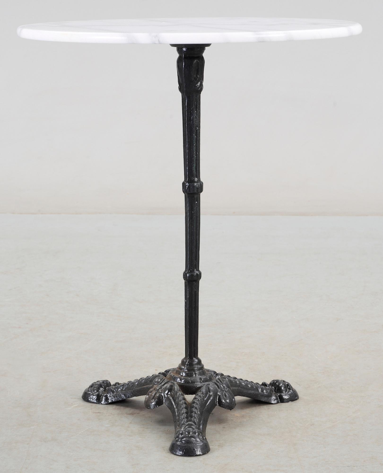 CAFÉBORD, gjutjärn, 1900-talets andra hälft.