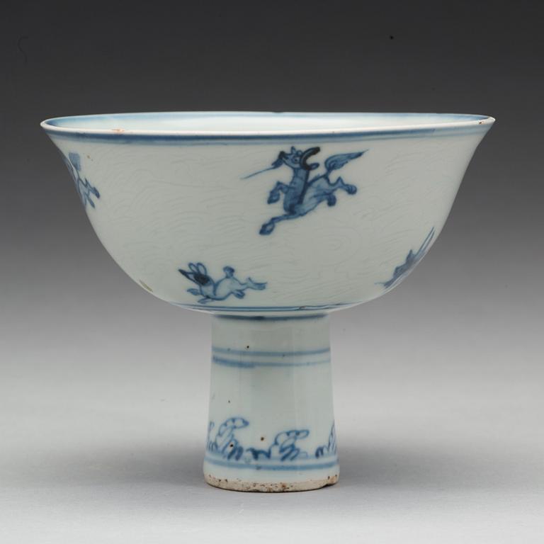 A blue and white stemcup, Ming dynasty, Wanli (1572-1620).