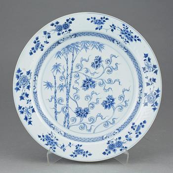 FAT, porslin. Kina, Qianlong (1736-1795).