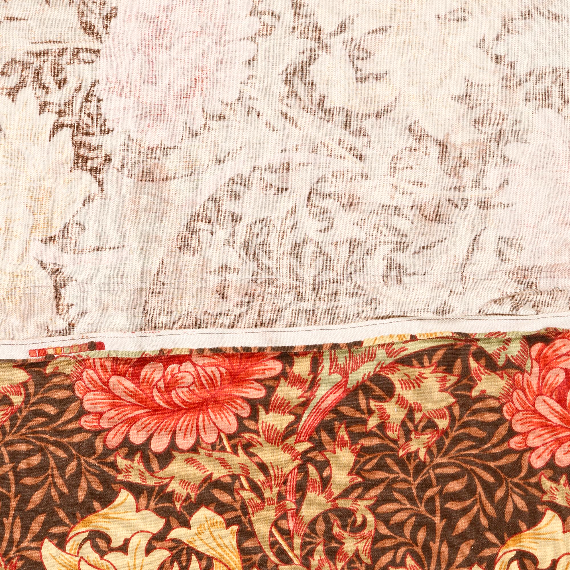 TYG/TYGVÅDER, ett par, "Chrysanthemum Minor", William Morris, omkring 2000.