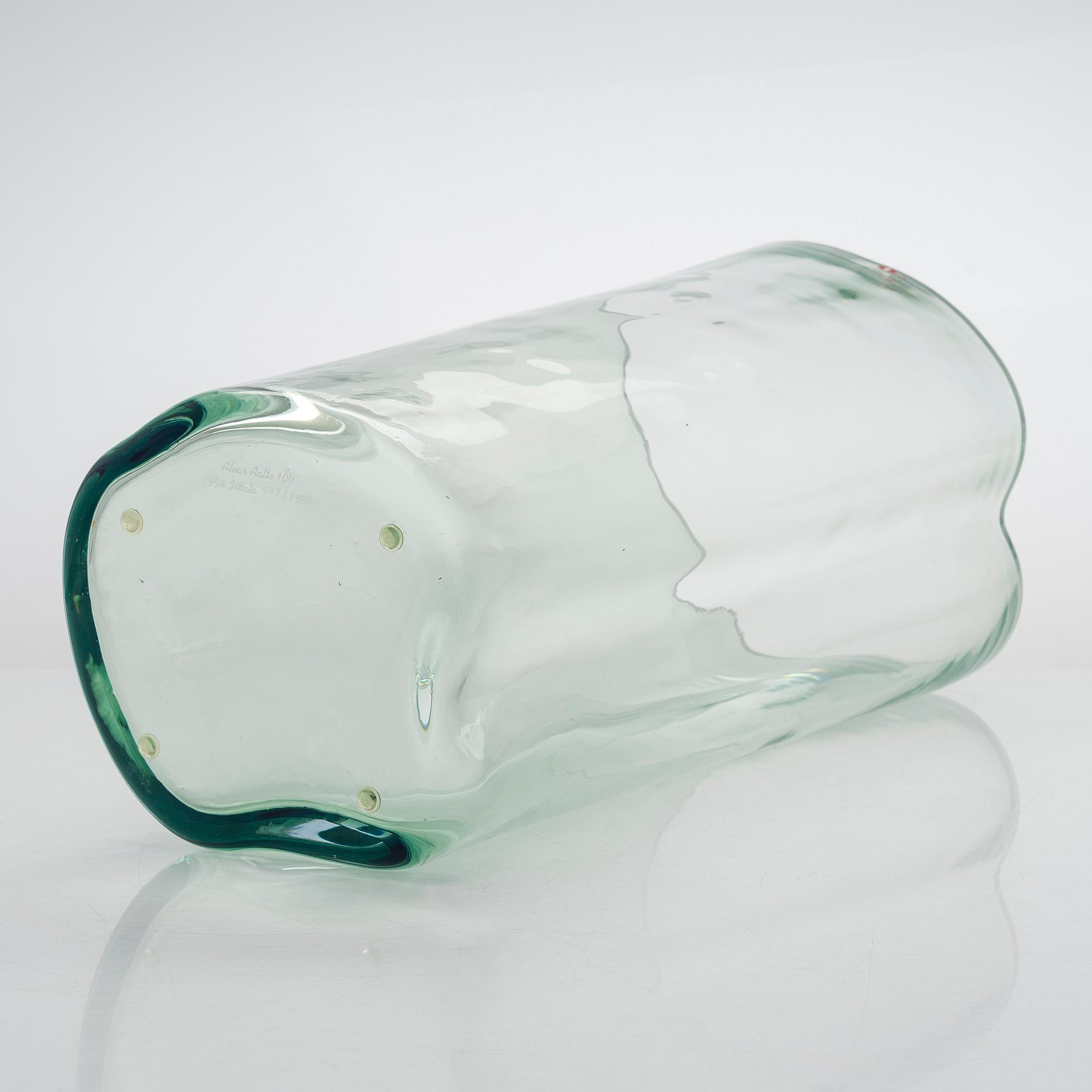 Alvar Aalto, vas, signerad Alvar Aalto 100 1998 Iittala 507/1998.