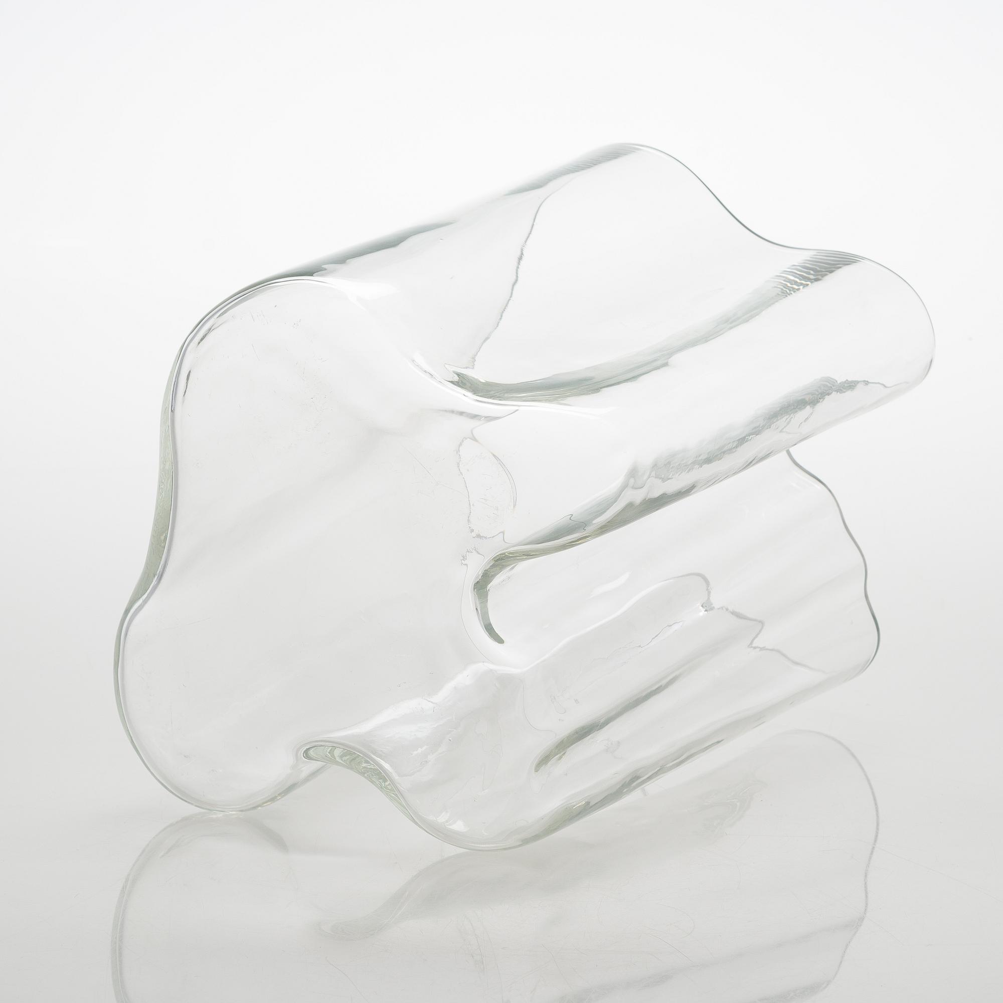 Alvar Aalto, a '3031' vase signed Alvar Aalto 50/1986.