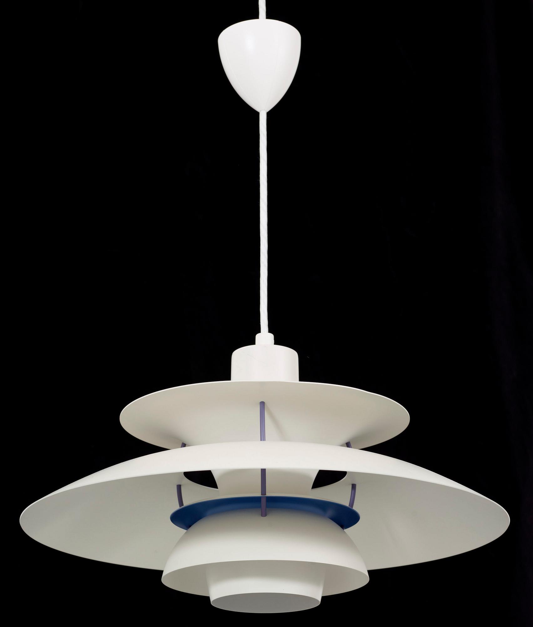 TAKLAMPA, PH-5, Poul Henningsen för Louis Poulsen, Danmark, formgiven 1950-talet.