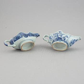 Two blue and white export porcelain saucers, Qing dynasty, Qianlong (1736-95).