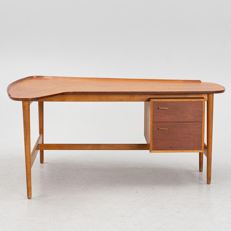 Arne Vodder, a teak desk "Bo-852, Bovirke, Denmark 1950s.