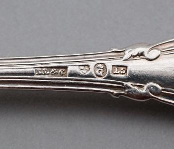 BESTICK, 18 delar, silver, svenska stämplar, 1800-tal. Vikt ca 639 gram.