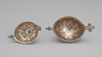 KÅSOR, 2 st, silver, bl a Johan Leffler, Falun 1778.