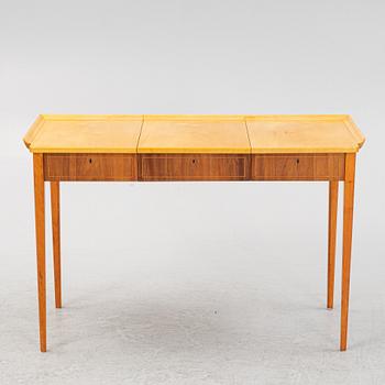 Dressing table, mid-20th century.