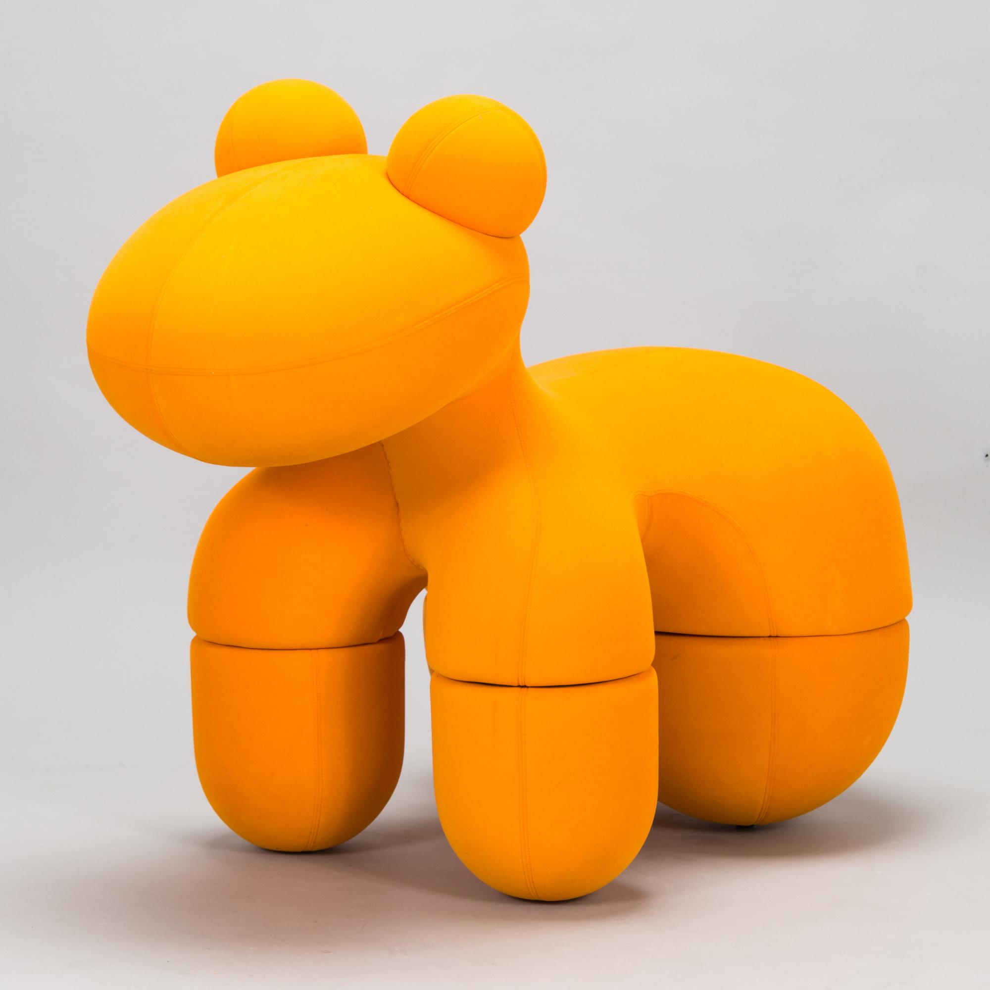 Eero Aarnio, "Poni", Adelta, 2000-luvun alku.