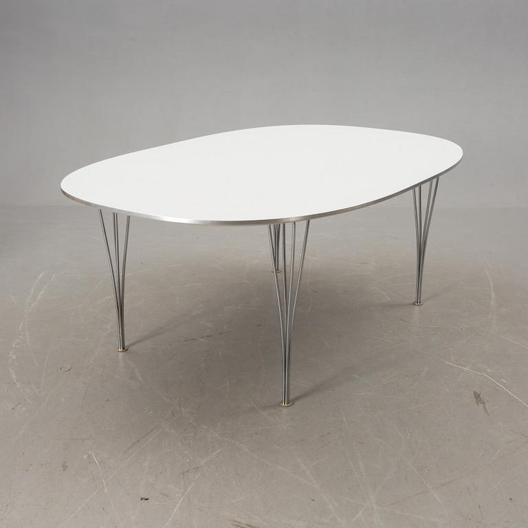BORD, "Superellips", Piet Hein och Bruno Mathsson, Fritz Hansen, etikettmärkt 1988.