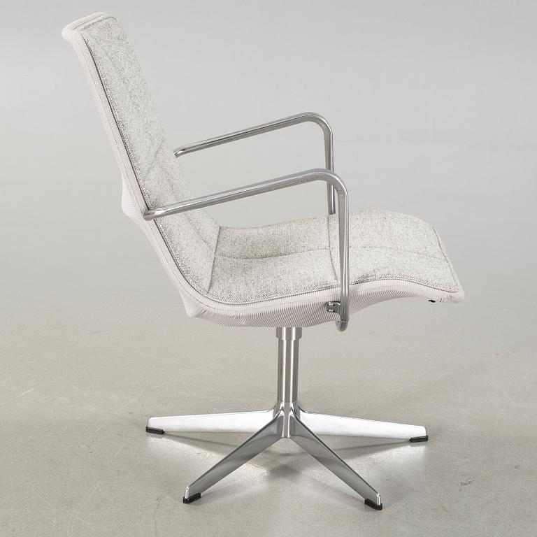 A "Kite" desk chair, designed by Mats Broberg och Johan Ridderstråle for Swedese, 21st century.