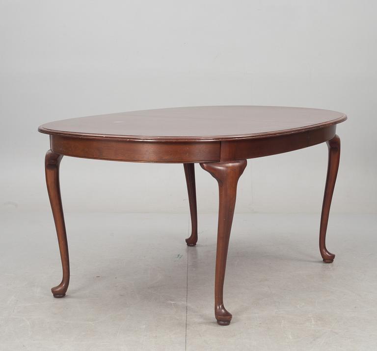 MATSALSMÖBLEMANG, 9 delar, rokokostil, 1900-talets andra hälft.