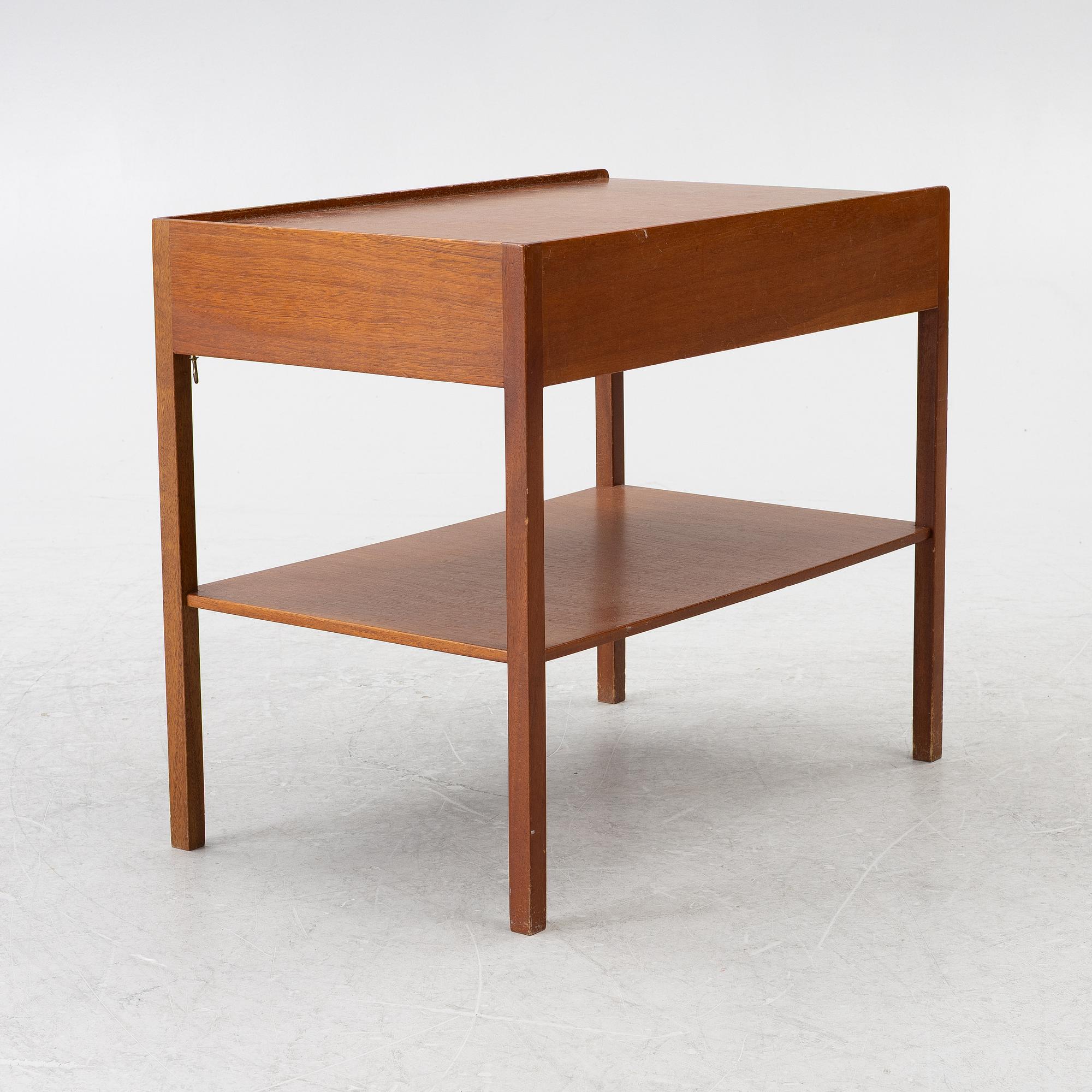 Josef Frank, sängbord, modell B 914, Firma Svenskt Tenn, före 1985.