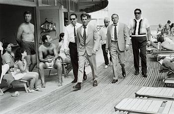 212. Terry O'Neill, Frank Sinatra, Miami Beach, 1968.