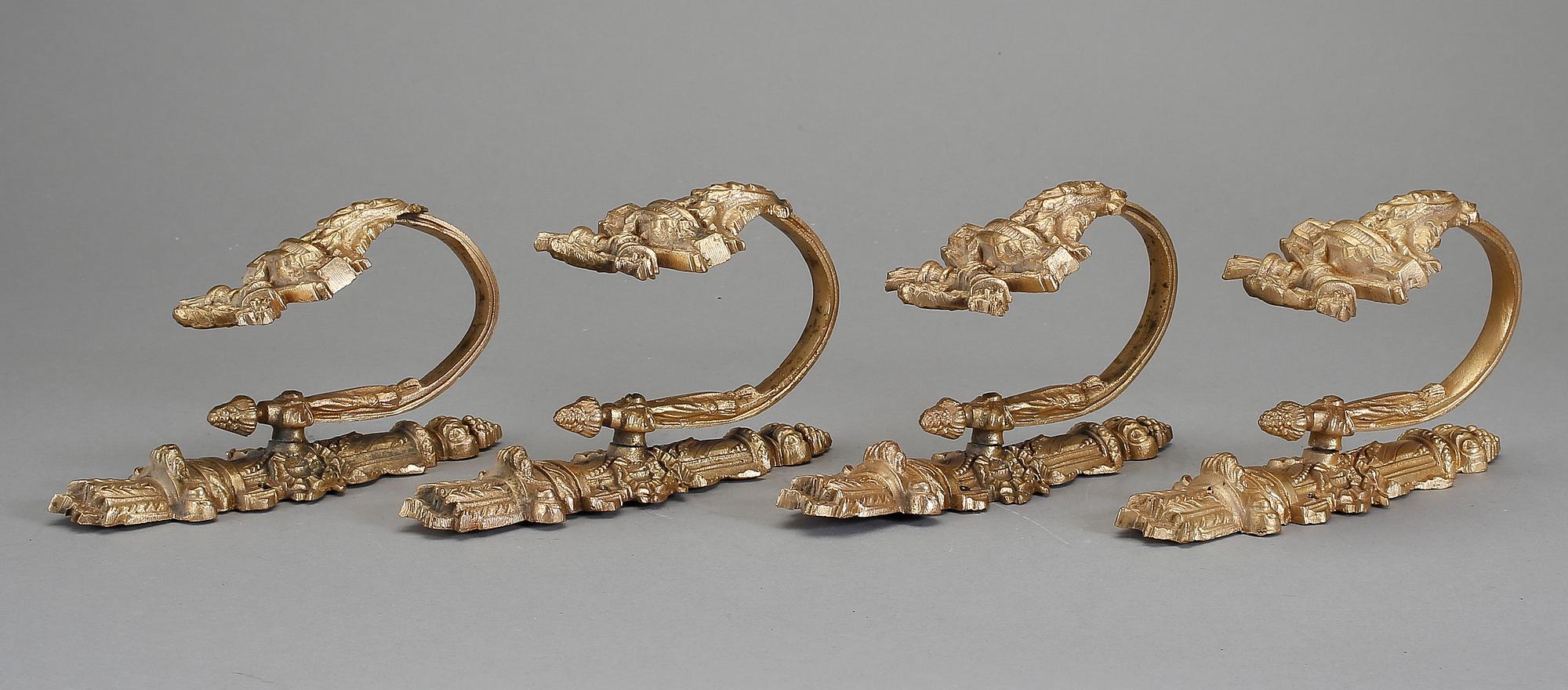 GARDINOMTAG, 4 stycken, gustaviansk stil, förgylld metall, 1900-talets slut.