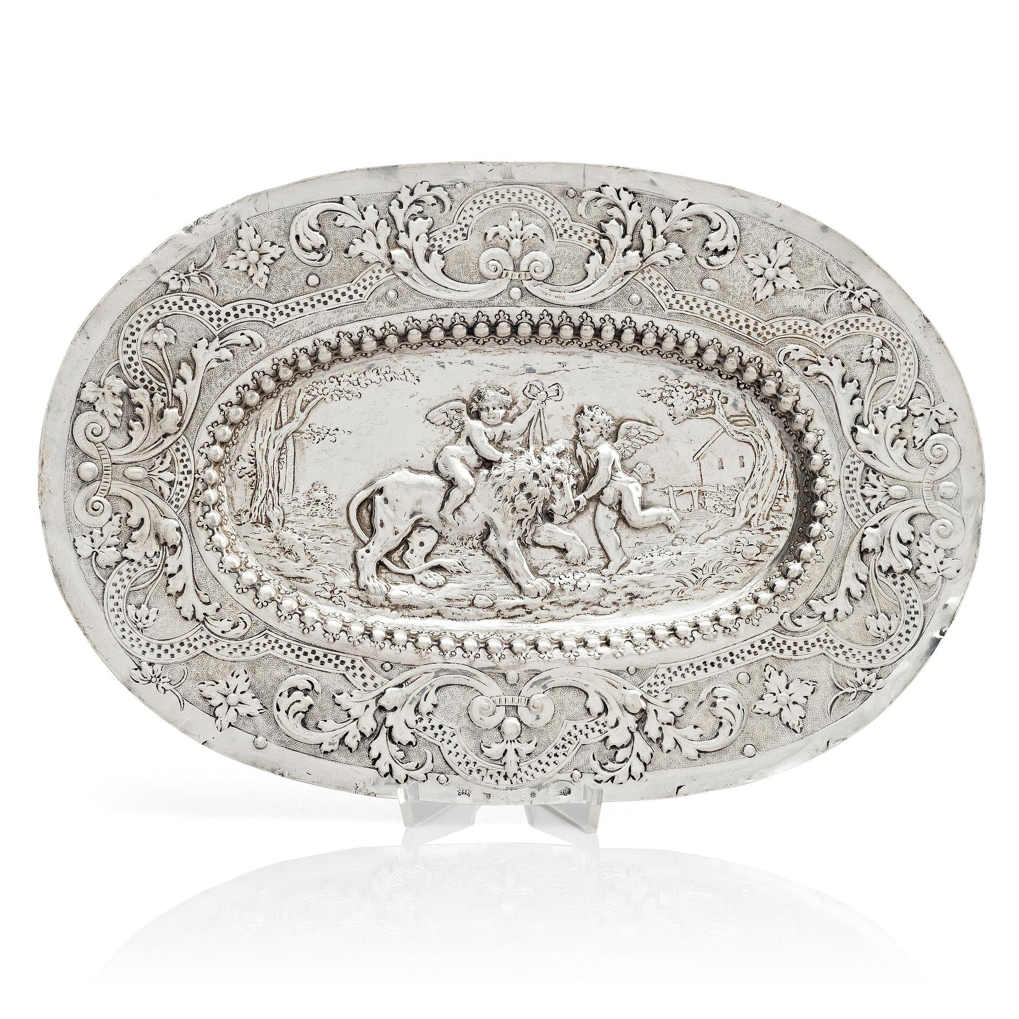 Presenterfat, silver, oidentifierad mästare, Danzig 1670-1700. Barock.