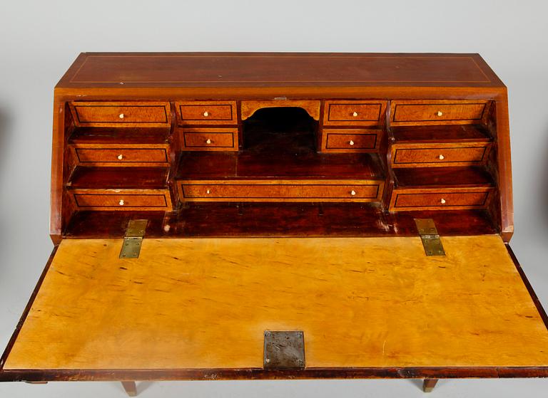 SEKRETÄR, gustaviansk stil, tidigt 1900-tal.