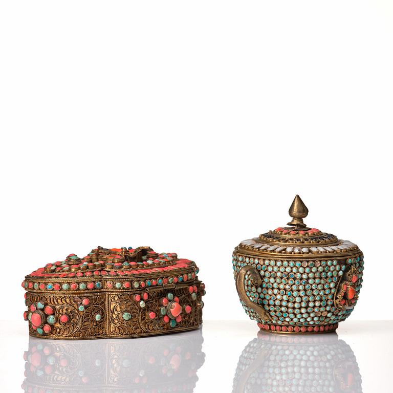 A box with cover and a cup with cover, Nepal, 19/20th Century.