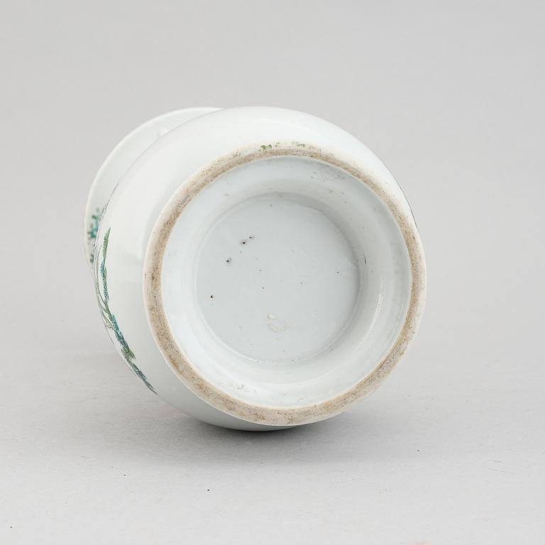 A Chinese famille rose vase, late 20th century.