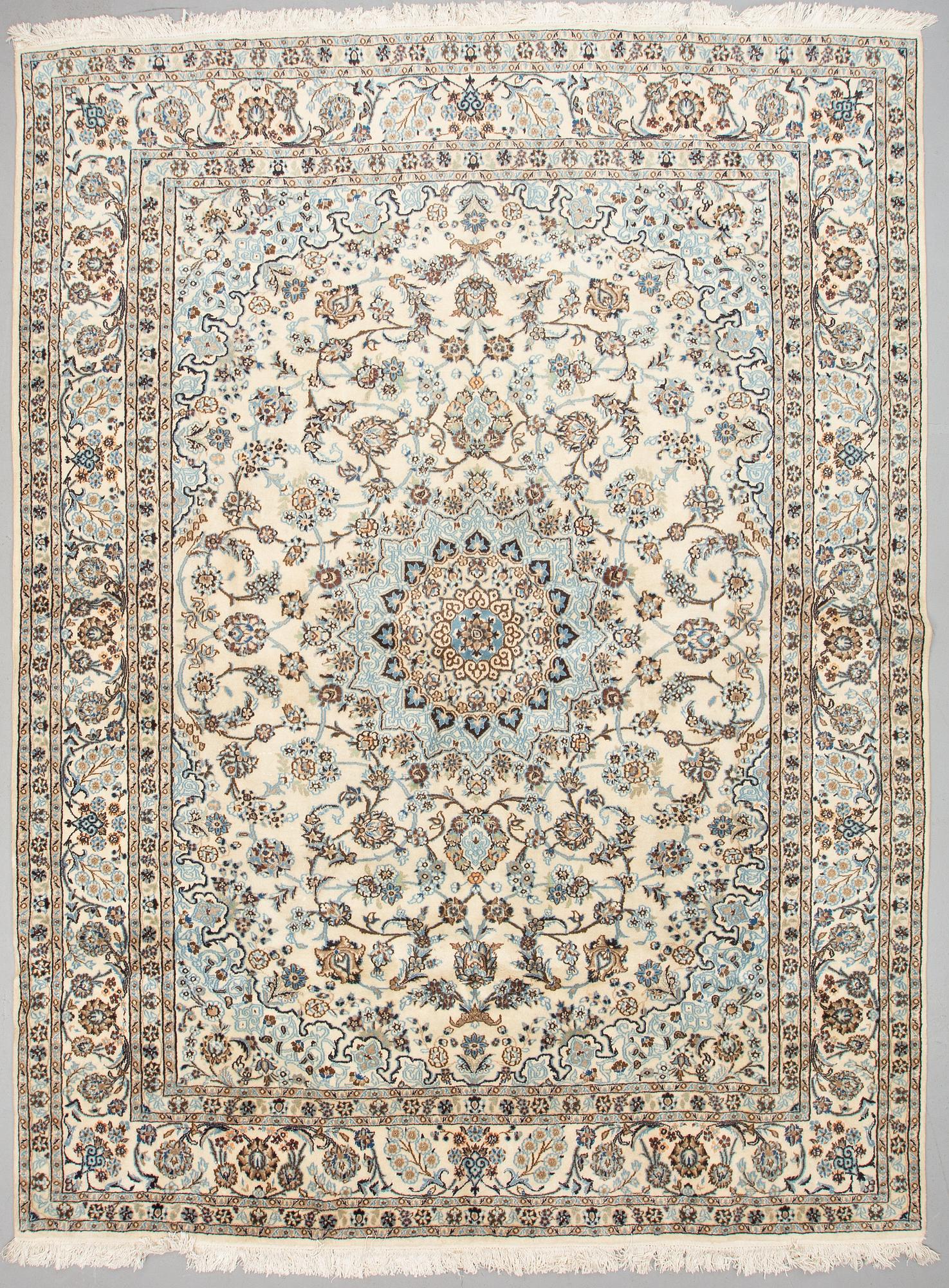 A CARPET, Nain, part silk, sk 9 LAA ca 392 x 296 cm.