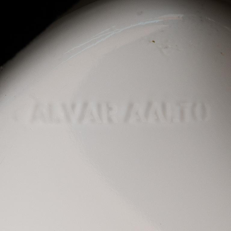 An Alvar Aalto glass vase 3031, signed Alvar Aalto, 2000's.