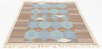 Carpet, flat weave, 'Blått stim'  signerad KJ KH (Karin Jönsson, Klockargårdens Hemslöjd Tällberg) 230 x 154 cm.