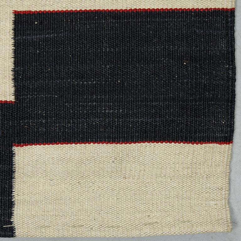A runner, an Oriental kilim, ca 283 x 80,5-83 cm.