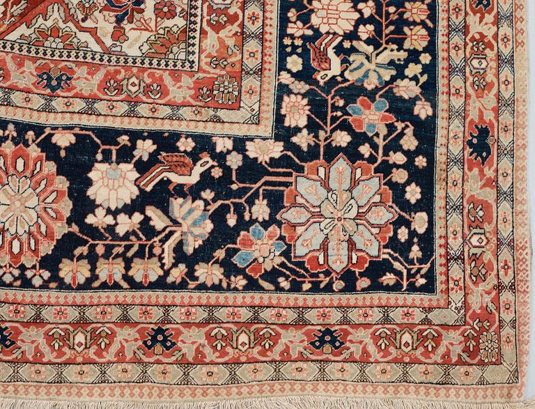 SEMI-ANTIQUE KASHAN so called MOTACHEM. 313 x 235 cm.