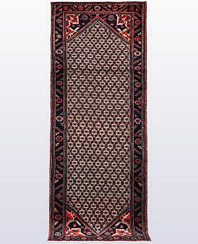A runner, Koliaj, ca 302 x 99 cm.