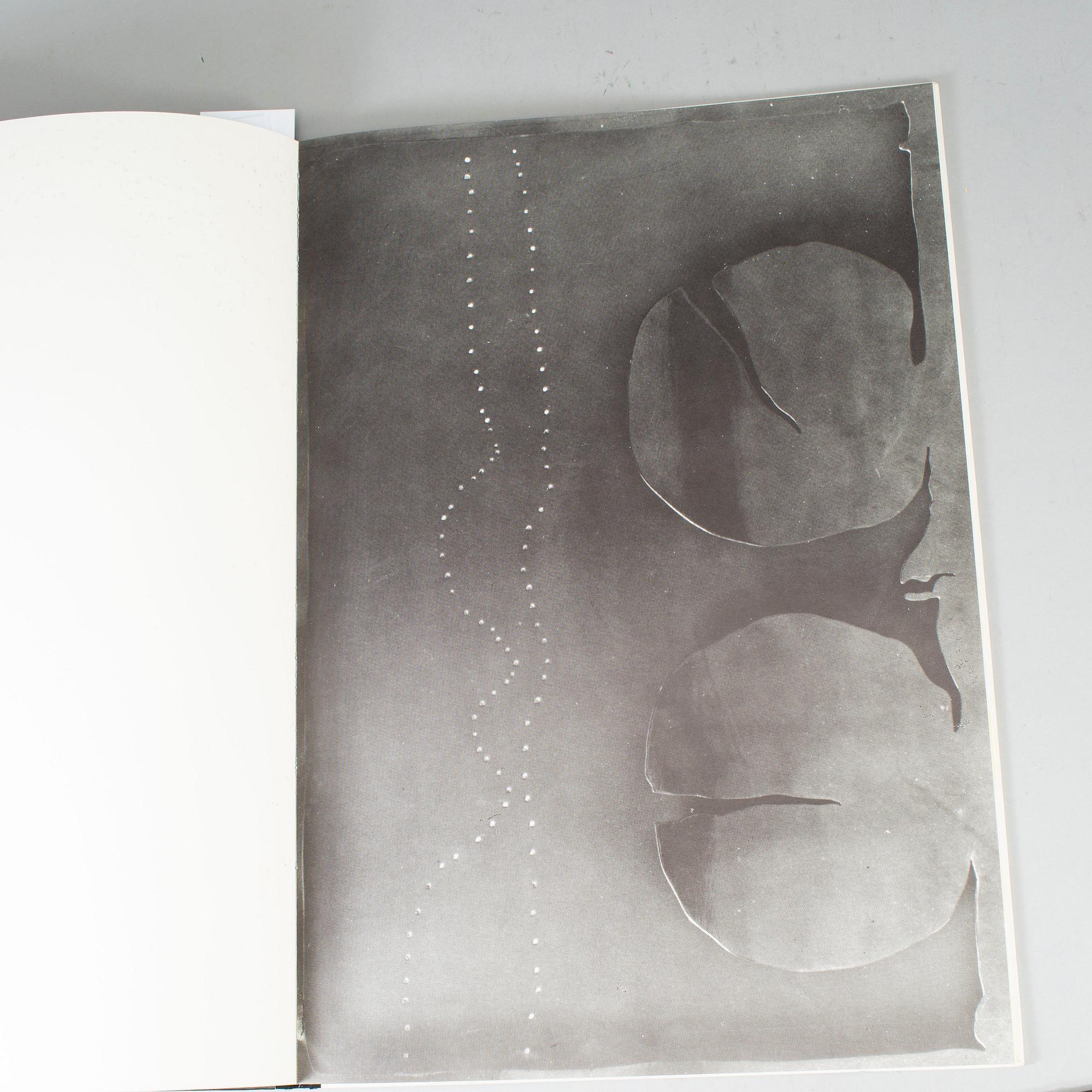 LUCIO FONTANA, book, "Manifiesto Blanco 1946 Spazialismo", 1966.
