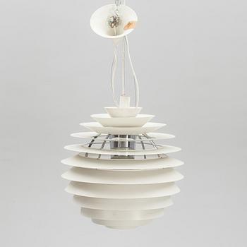 TAKLAMPA, "PH Globe", Poul Henningsen för Louis Poulsen. Höjd c:a 60 cm.