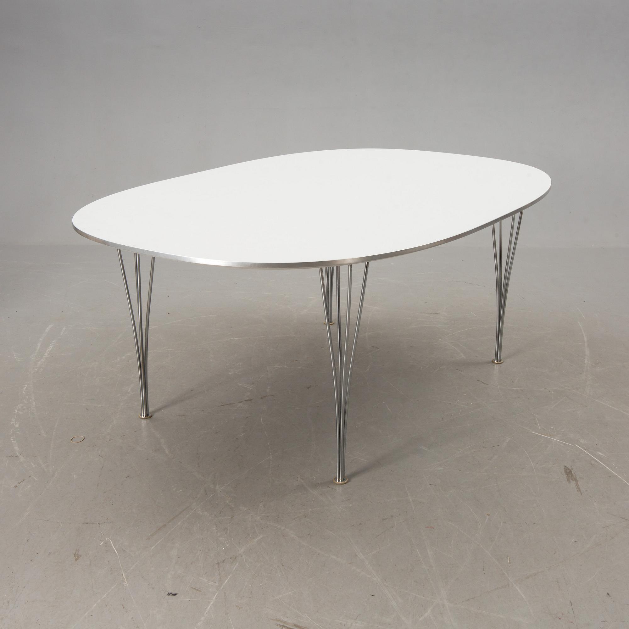 BORD, "Superellips", Piet Hein och Bruno Mathsson, Fritz Hansen, etikettmärkt 1988.