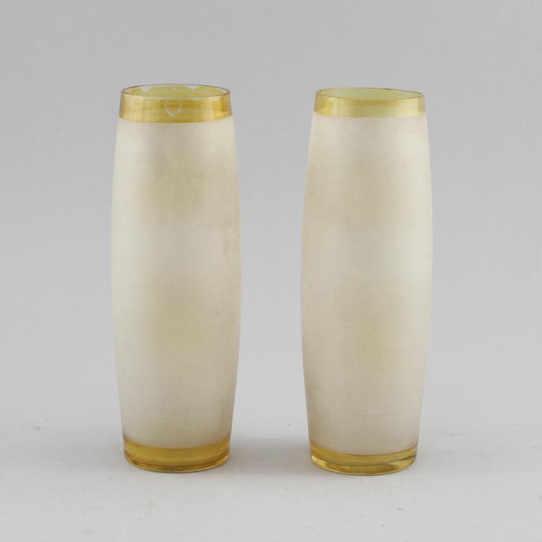 VASER, ett par, glas, jugend, 1900-talets första kvartal.