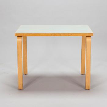 Alvar Aalto, A mid-20th century table for O.Y. Huonekalu- ja Rakennustyötehdas A.B.