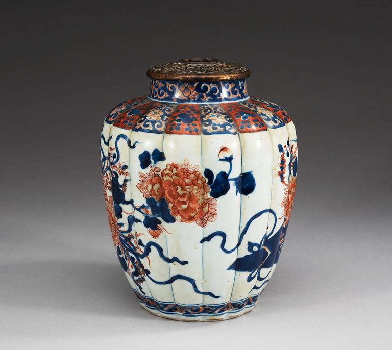 URNA, porslin. Qing dynastin, Kangxi (1662-1722).