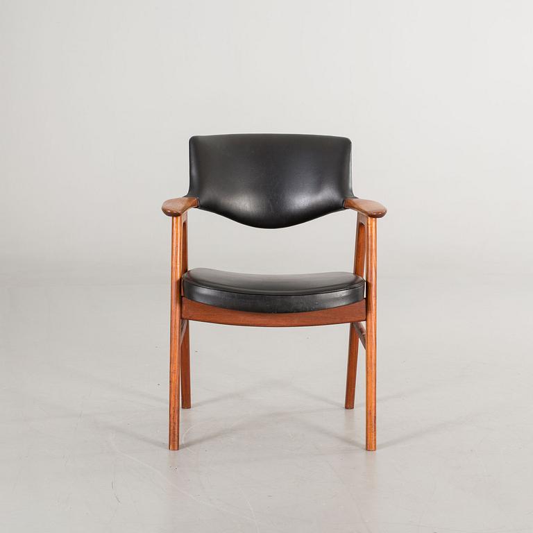 A DANISH ERIK KIRKEGAARD CHAIR.