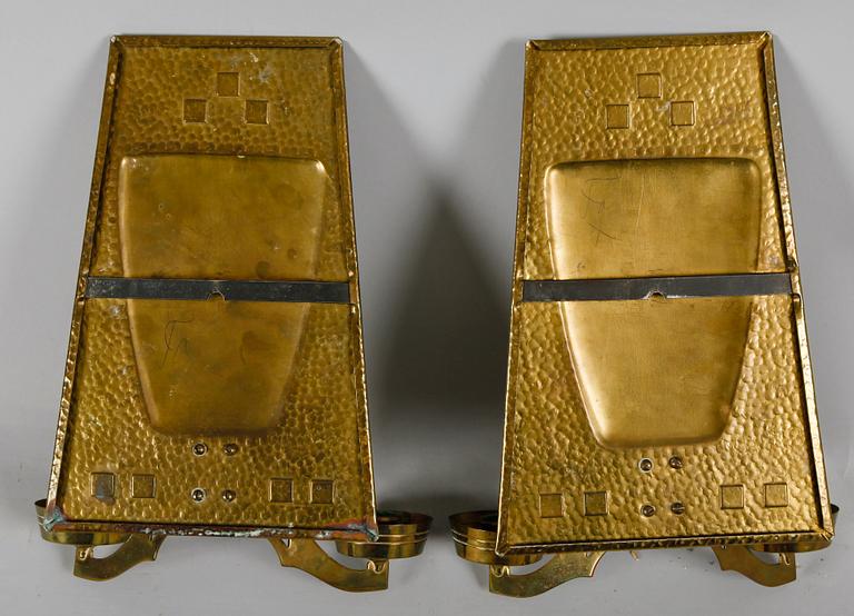 VÄGGLAMPETTER, 1 par, mässing, jugend.