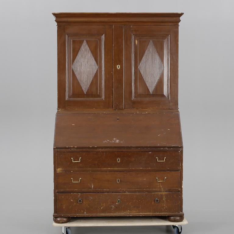 SKÅP, sengustavianskt, omkring 1800.
