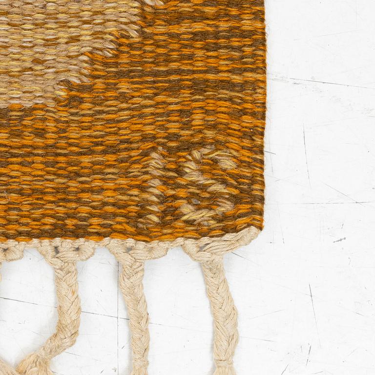 Ingegerd Silow, Rölakan rug signed IS, approx. 206 x 136 cm.