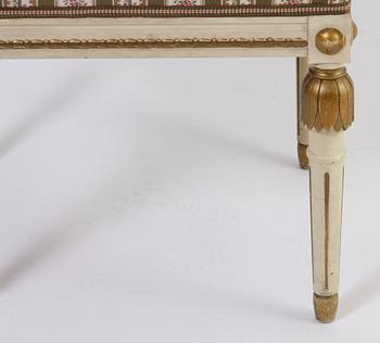 TABURETTER, ett par, Gustaviansk stil.