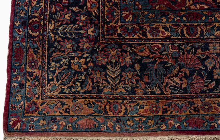 A semi-antique Yazd carpet, ca 450 x 300 cm.